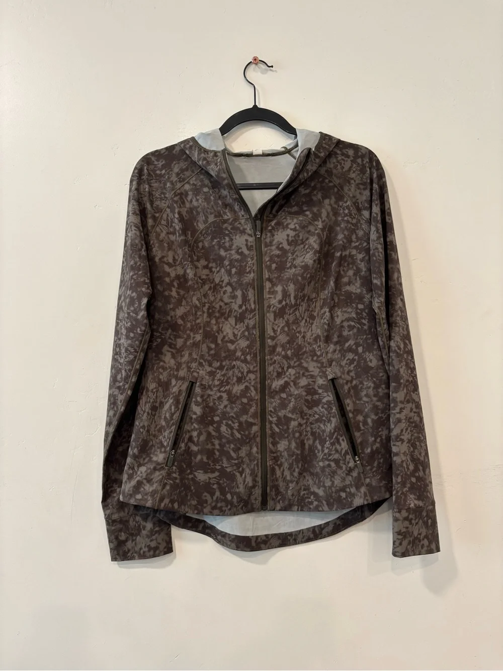 Lululemon Break a Trail  Light Weight Jacket Dark Olive Green Womens Size 10